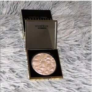 Smashbox the hoodwitch crystallized highlighter - opti-mystic